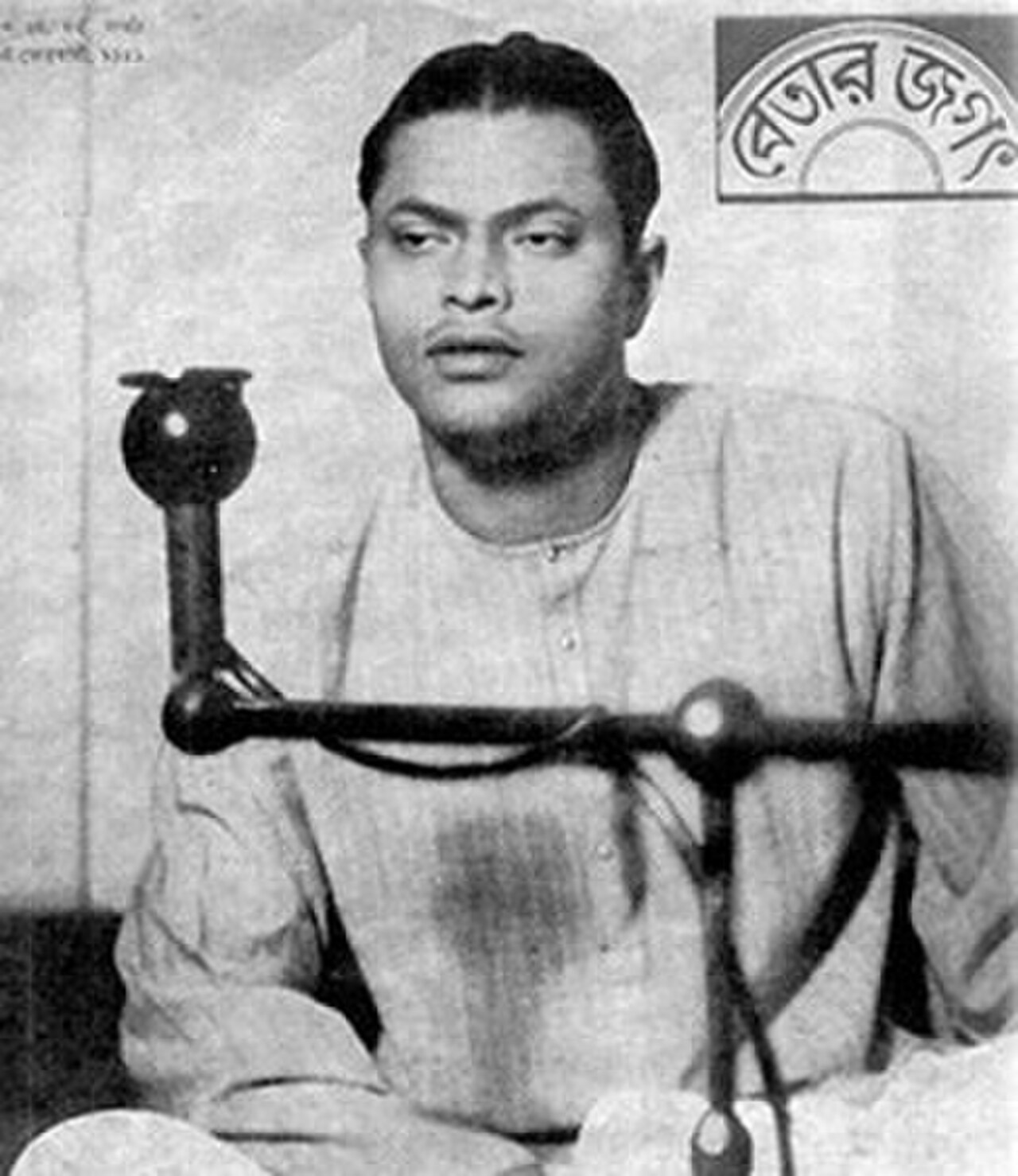 पंकज मुलिक — न्यू थिएटर्स, कलकत्ता के संगीतकार, गायक और रवींद्र-संगीत के प्रस्तावक। उन्होंने 'याहूदी की लड़की' (1933) से हिंदी फ़िल्म-संगीत में स्वतंत्र संगीत-निर्देशक के रूप में पदार्पण किया।